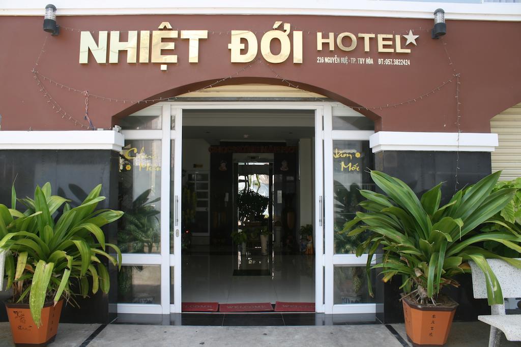 Nhiet Doi Hotel Tuy Hoa Exteriör bild