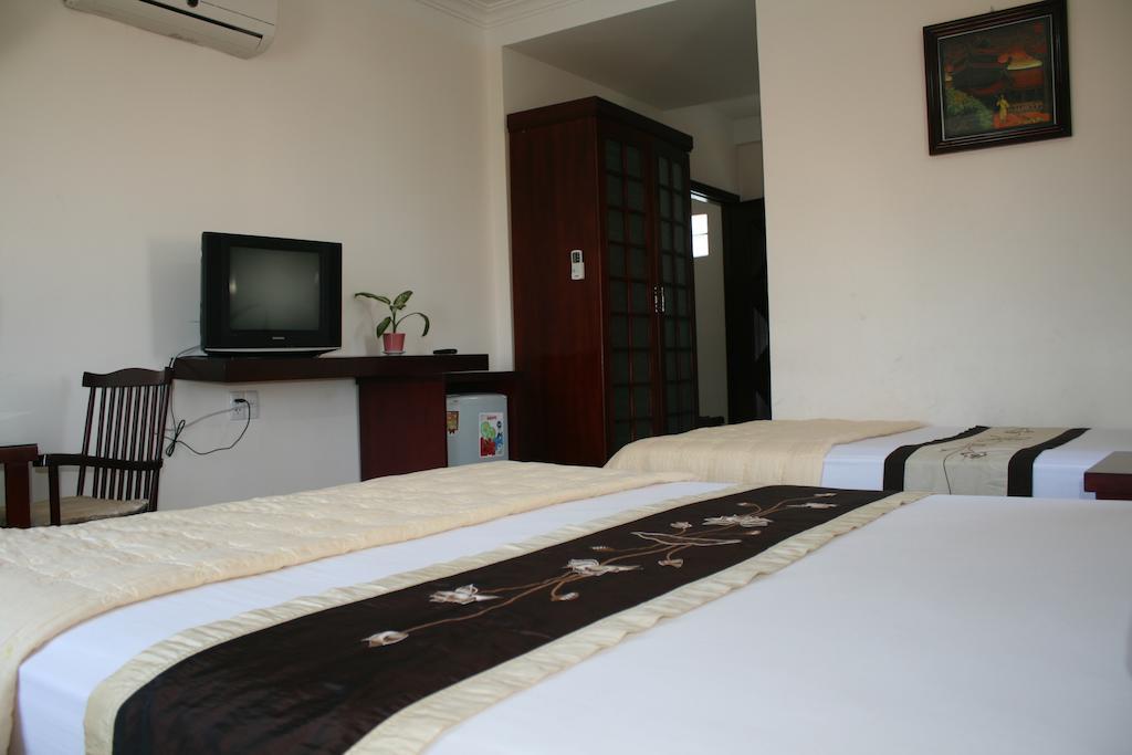 Nhiet Doi Hotel Tuy Hoa Exteriör bild